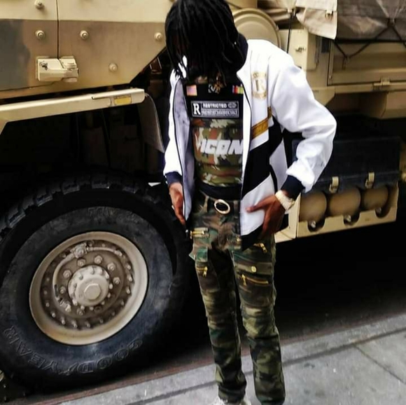 Meet your Posher, Delshaun - Picture 5 of 5